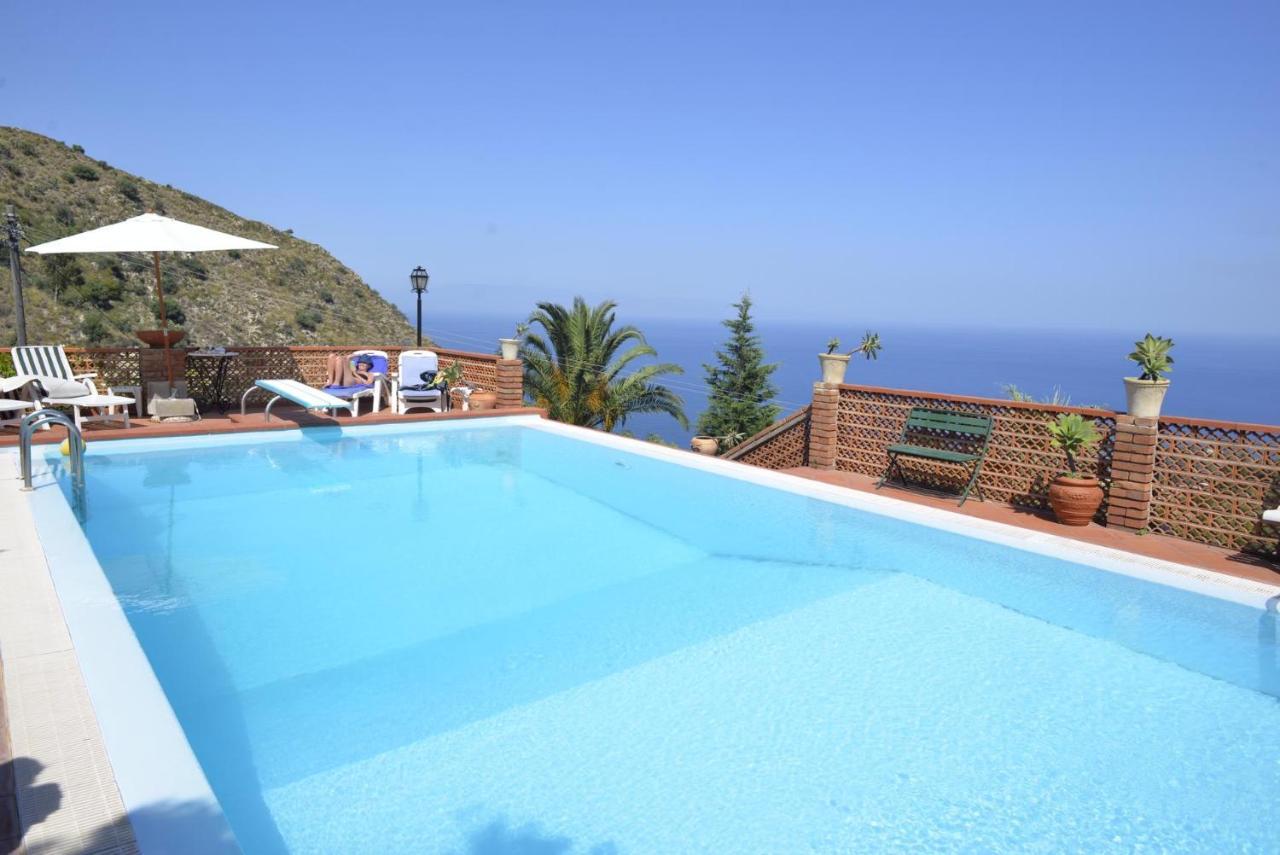Villa Zen Taormina Luaran gambar